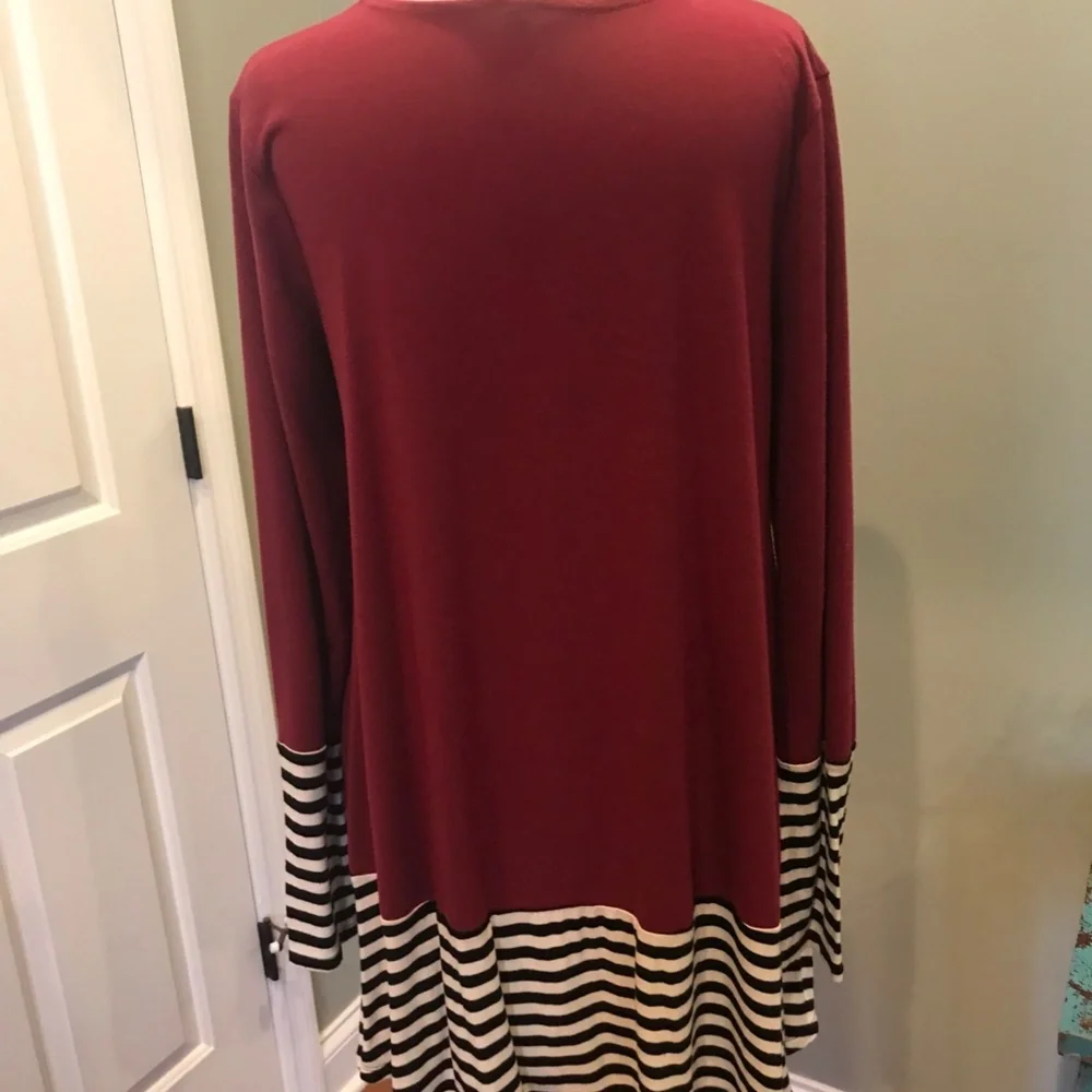Tunic - Picture 3 of 4